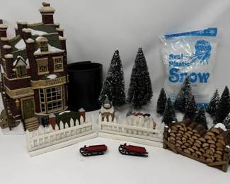 Department 56 Dickens Village  Accessories