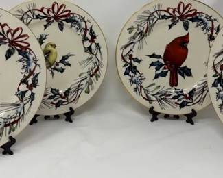 Lenox  Winter Greetings Dinner Plates  Nuthatch Goldfinch Chickadee  Cardinal