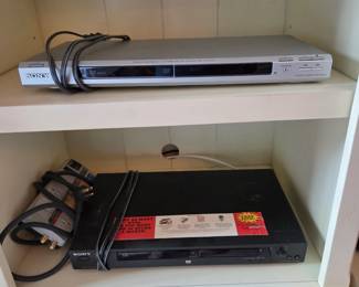 SONY CD/DVD Player DVP-NS31555P and DVP-