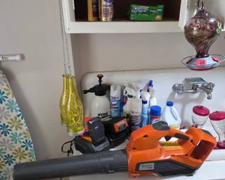 Husqvarna 320iB Cordless Blower