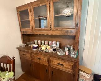 Curio cabinet
