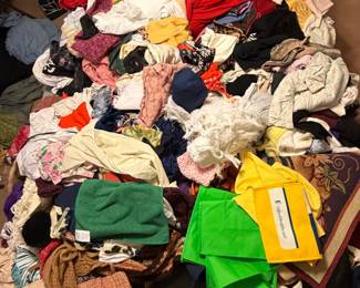 Tons of women’s clothing