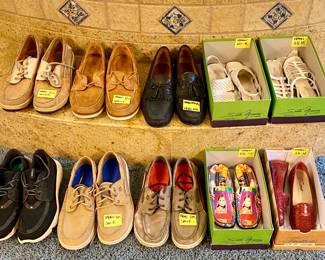 Mens Size 11 Shoes, Women 6 1/2 N Shoes