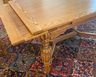 Dinning Room Table - Extensions on both ends