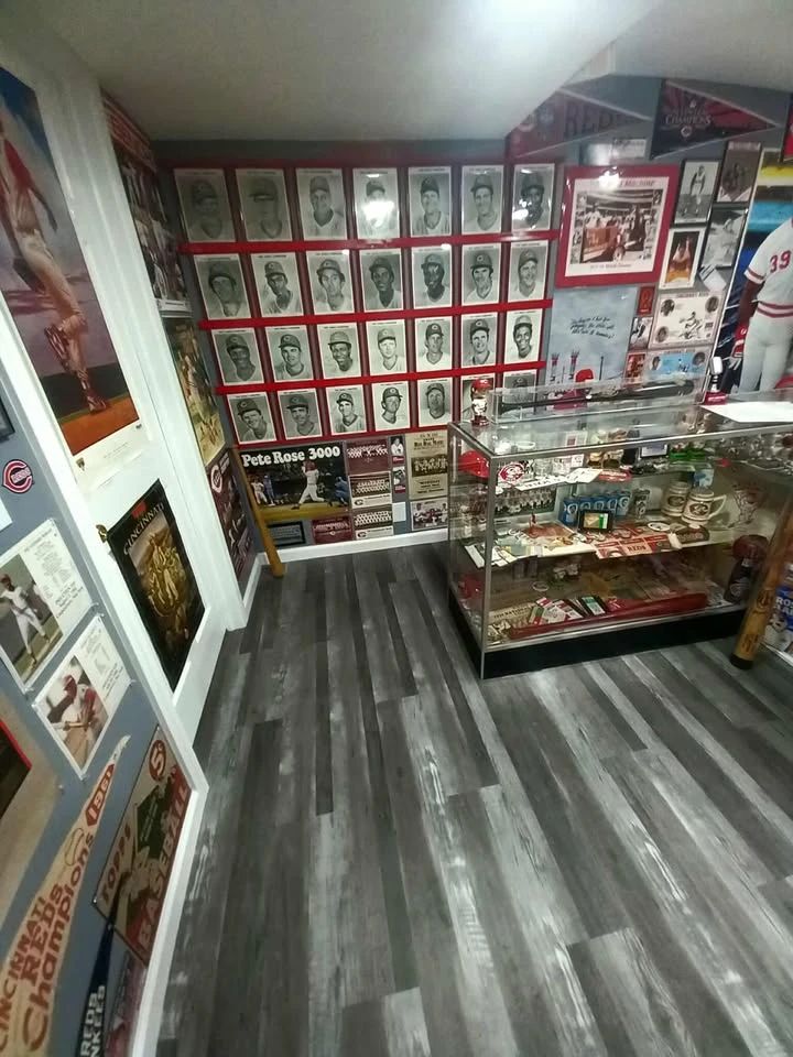 Cincinnati Reds Collection and more AUCTION starts on 6/6/2026