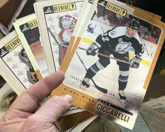 Lot 99: 1998 Pinnacle Oversize Beehive, Hockey Cards, Two Autographs