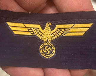 Lot 21: WWII German Enlisted Man Kreigsmarine Pocket Patch