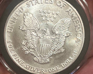 Lot 43: 1986 Walking Liberty US Silver Dollar Brilliant Uncirculated