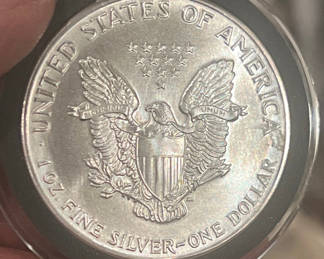 Lot 40: 1986 Walking Liberty Sterling Us Silver Dollar BU Coin