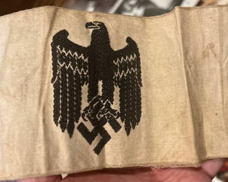 Lot 19: WWII German Military Recruiters Armband 