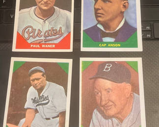 Lot 55: Fleet Greats 1960 Baseball Cards Hack Wilson & Others