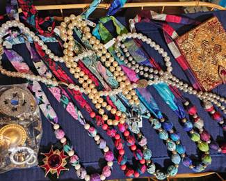 Estate & Costume Jewelry 