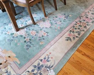 Sculptured floral rug (~9x12)