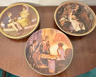 Norman Rockwell plates with three other patterns available.