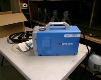 Plasma cutter