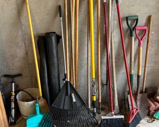 GARDEN TOOLS