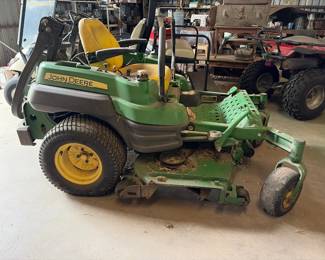 John Deere Zero Turn mower