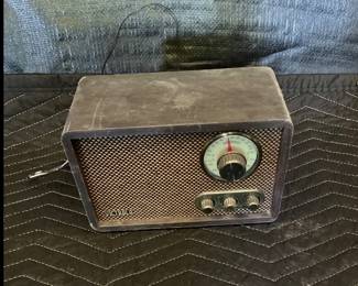Victrola Vintage radio