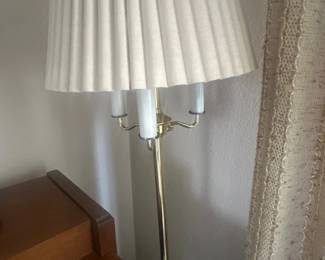 Floor lamp