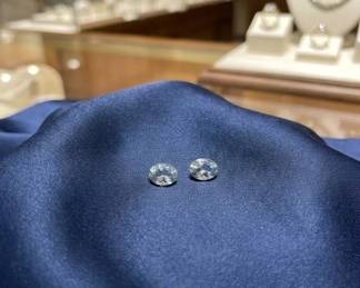 AAA+ Certified Natural Gemstone Quality, with a Certificate of Authenticity from the Manufacturer.