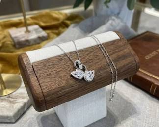 AAA+ Certified Natural Gemstone Quality, with a Certificate of Authenticity from the Manufacturer.