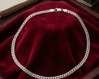 AAA+ Certified silver Gemstone Quality, with a Certificate of Authenticity from the Manufacturer.