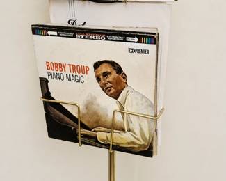 Vintage tension pole record holder