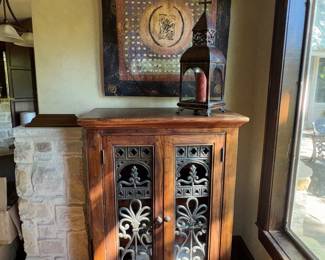 Wine cabinet 
