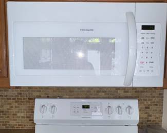 Frigidaire microwave and stove/oven