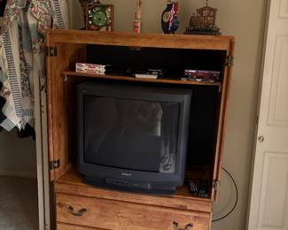 TV armoire - Quilts