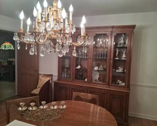 High-end solid wood Kindel immaculate cond.dining set w/ custom pads