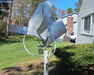 White Sculpture  by Arlene Shulman. The Queens court..