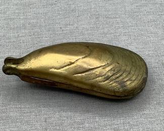 Brass Hinged Mussel Shell