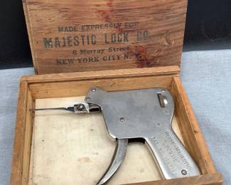 Hesse-Majestic Lock Company Lockaid Tool