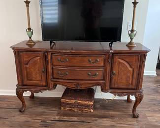 Beautiful Sideboard/Buffet