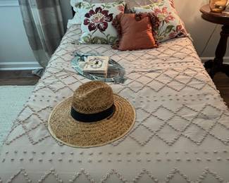 Chenille Spread, Pillows