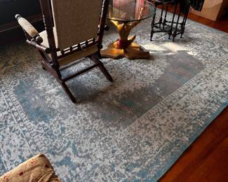 Room size rug the washable variety is 92“ x 115“