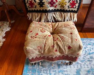 Sweet foot stool needs re-tasseled measures 16” x 12” x 11” high