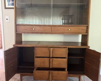 MCM Wallunit Open
