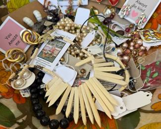 Vintage Costume Jewelry 