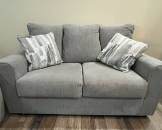 Signature Design by Ashley Stairatt Loveseat
