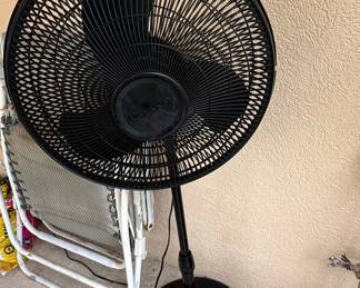 Lasko 16" 3-Speed Oscillating Pedestal Fan