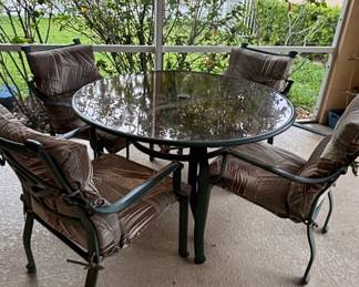 Outdoor Patio Dining Set with Glass Top Table and Four Chairs
