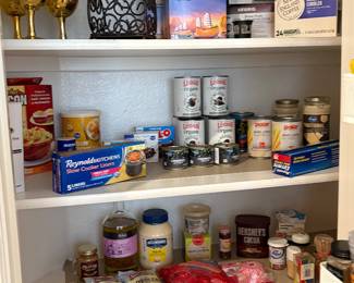 Pantry food 