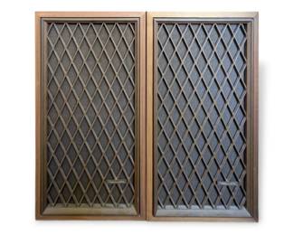 Pair Of Wood 22 Realistic Floor Speakers