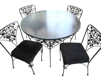 Wrought Iron Grape  Vine Round Glass Top Patio Table w 4 Chairs