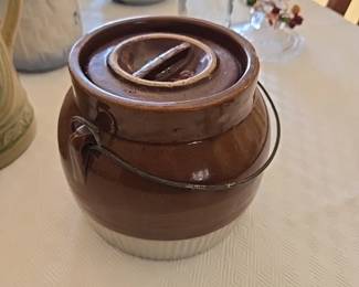 Brown ware bean pot