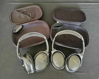 KE1692 Sets of Bose headphones