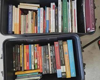 KE132Portuguese Book Collection