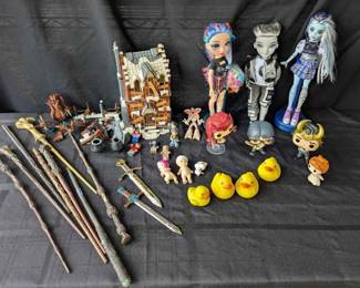 KE187Funko Pop, Frankie Stein, Ash Silverstone, LEGOs,  More